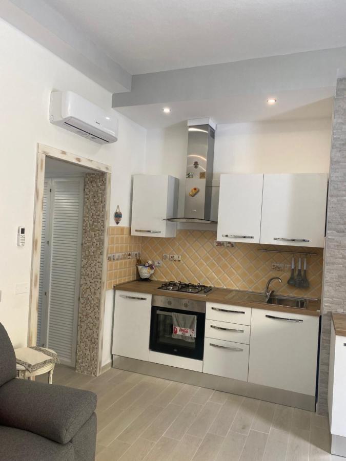 Domo Nora 2 Appartement Olbia Buitenkant foto