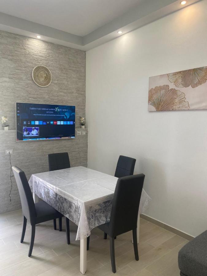 Domo Nora 2 Appartement Olbia Buitenkant foto