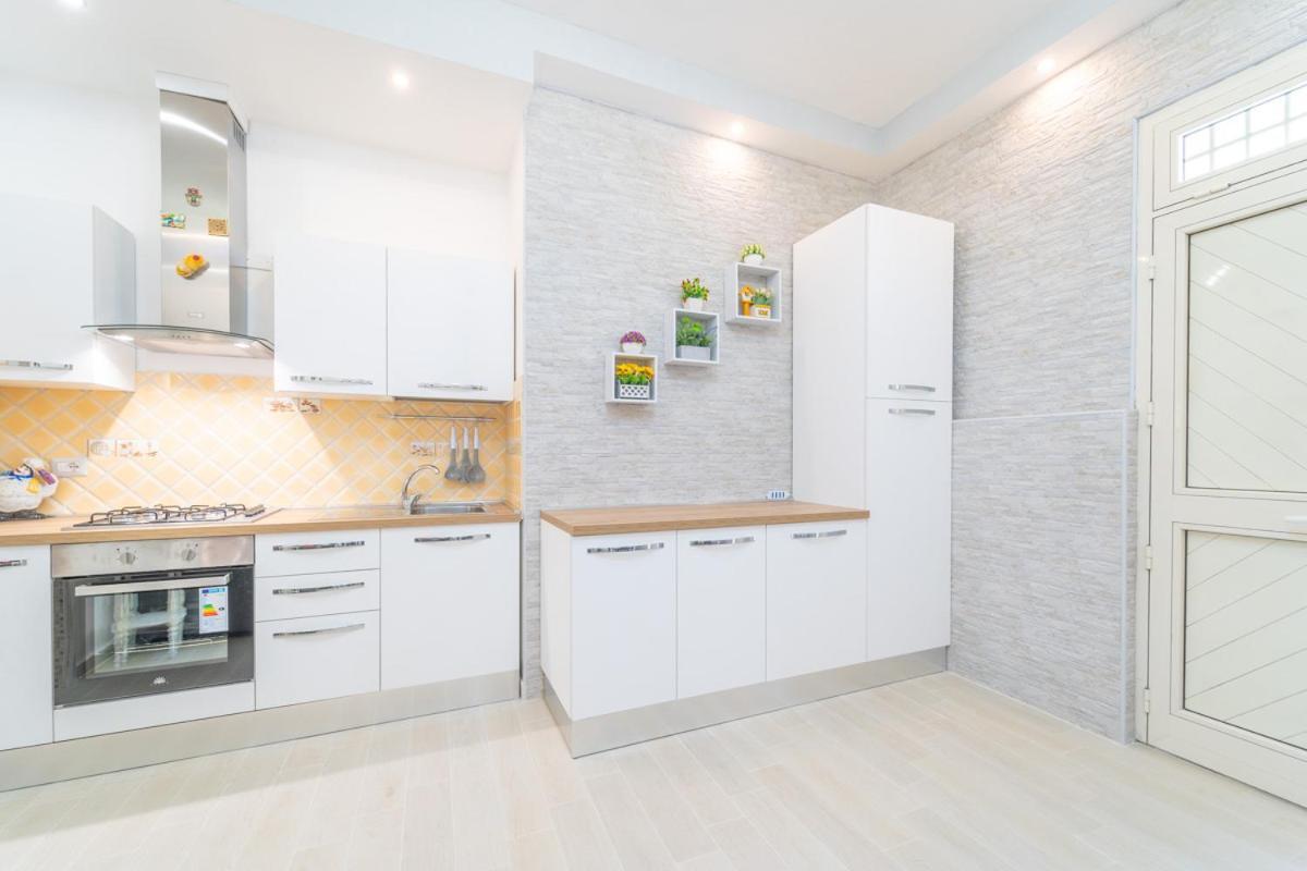 Domo Nora 2 Appartement Olbia Buitenkant foto