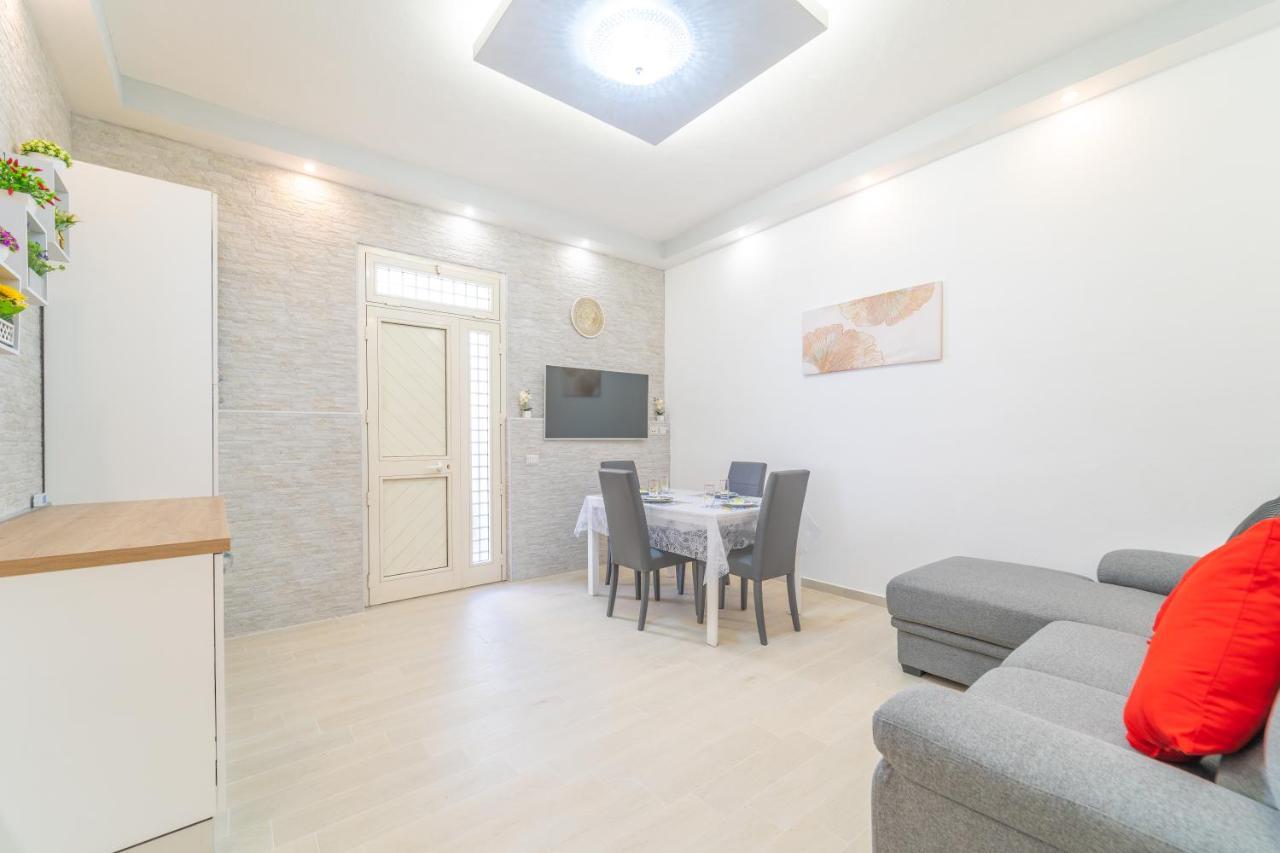 Domo Nora 2 Appartement Olbia Buitenkant foto